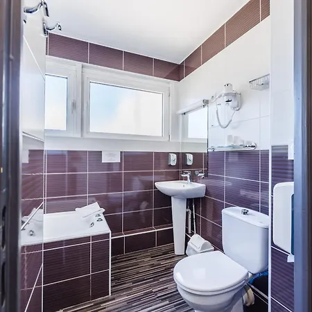 De France Contact-hotel 3* Évian-les-Bains