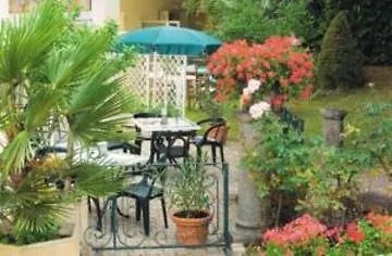 De France Contact-hôtel 2* Évian-les-Bains